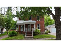 375 CENTRE STREET, Pembroke, Ontario
