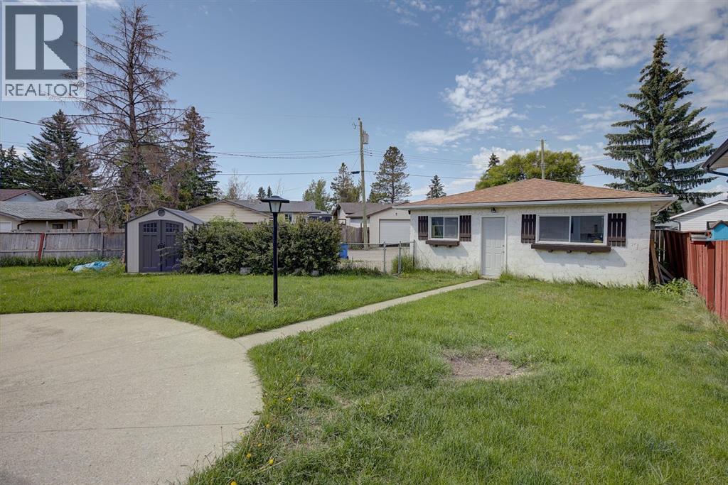 35 Penworth Place SE, Calgary, Alberta  T2A 4G4 - Photo 4 - A2322832