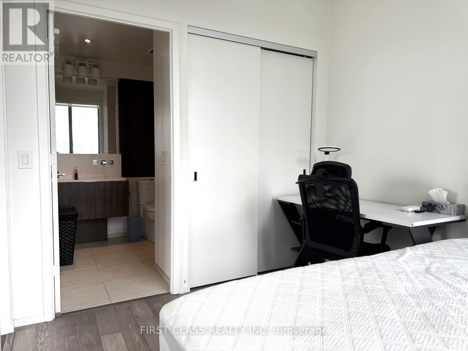 2010 - 101 Charles Street E, Toronto, Ontario  M4Y 0A9 - Photo 21 - C13471714
