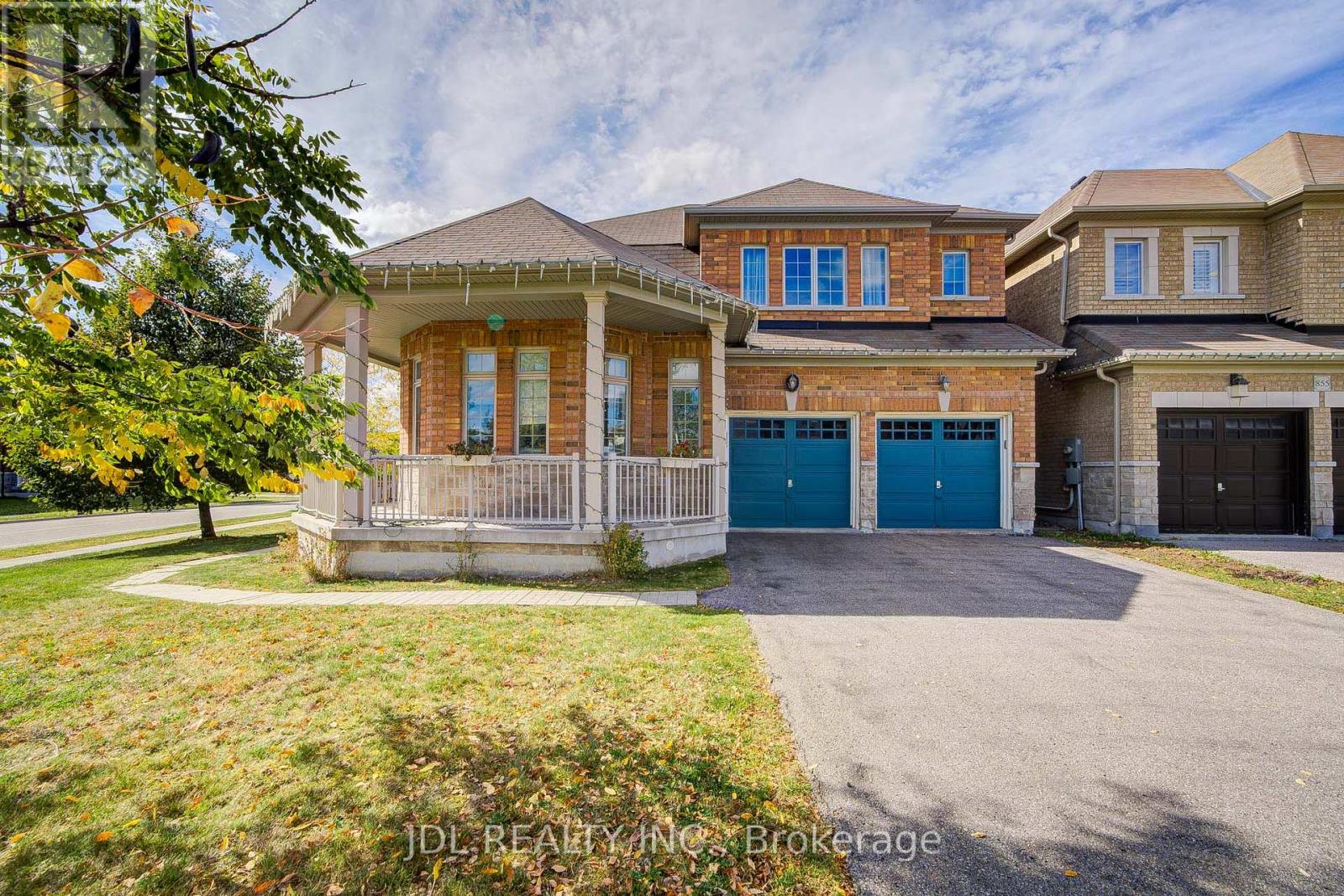 1139 Cenotaph Boulevard, Newmarket, Ontario  L3X 0A7 - Photo 2 - N13471716