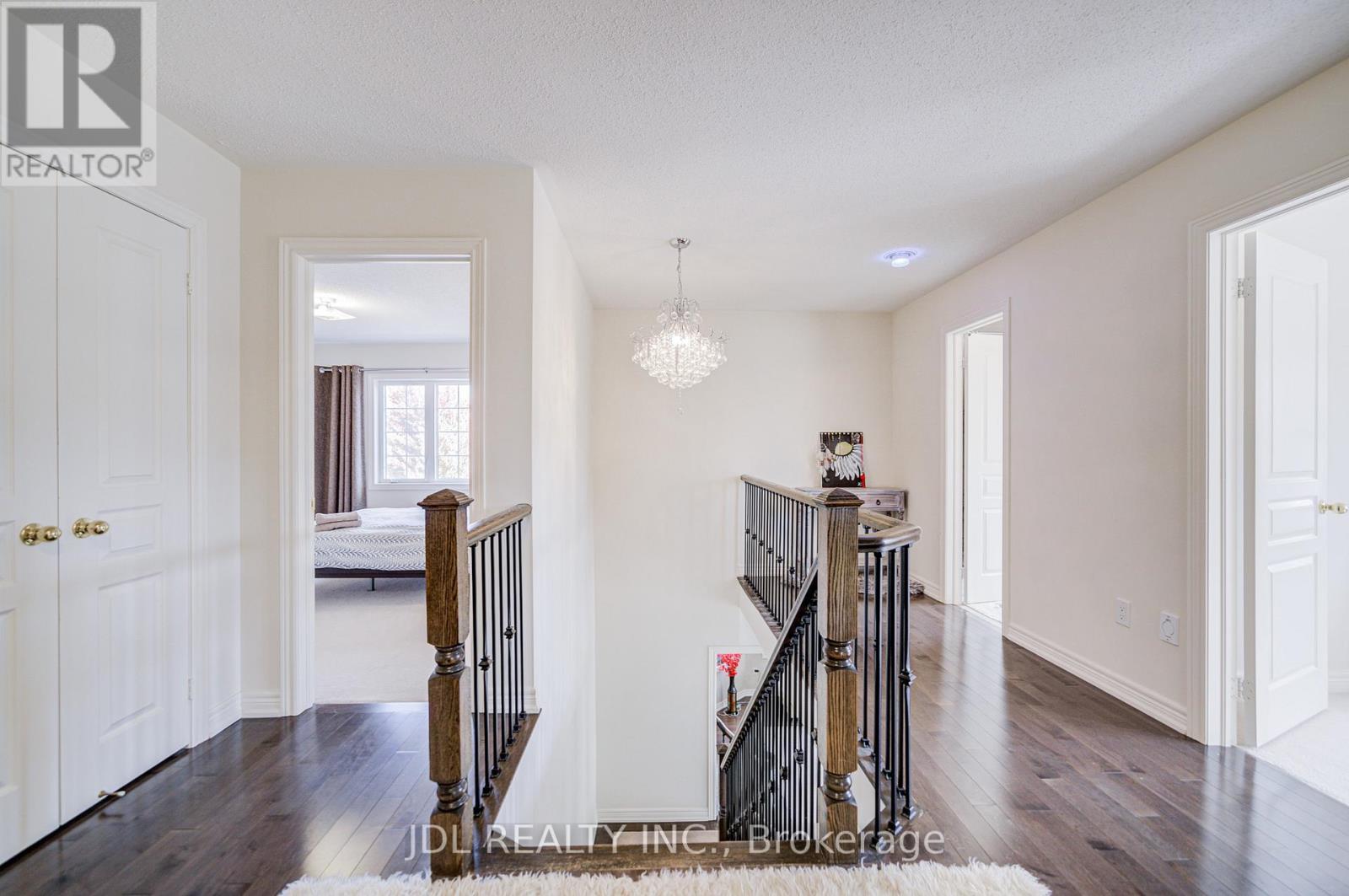 1139 Cenotaph Boulevard, Newmarket, Ontario  L3X 0A7 - Photo 26 - N13471716