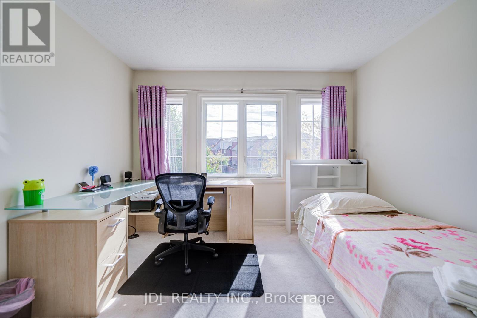 1139 Cenotaph Boulevard, Newmarket, Ontario  L3X 0A7 - Photo 30 - N13471716