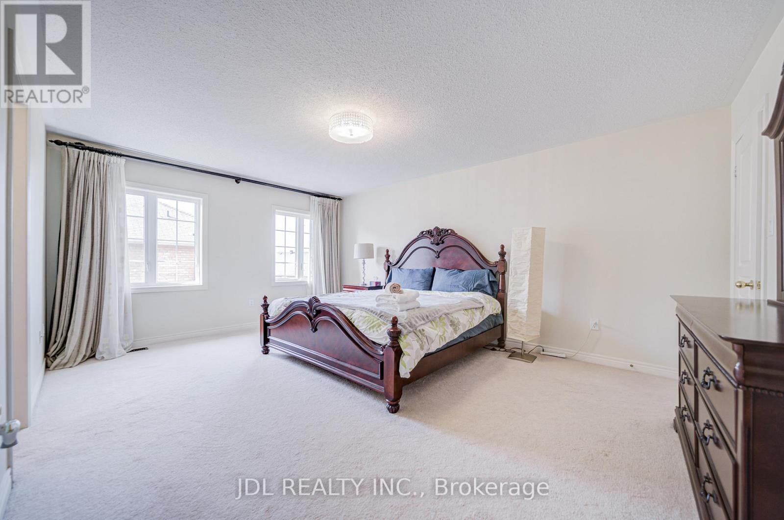 1139 Cenotaph Boulevard, Newmarket, Ontario  L3X 0A7 - Photo 41 - N13471716