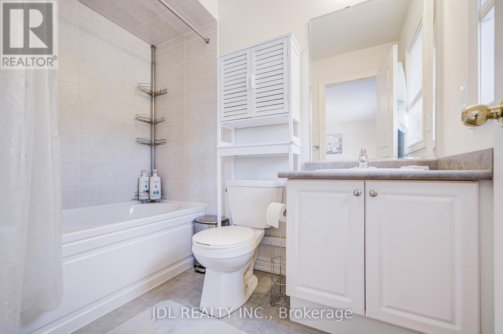 1139 Cenotaph Boulevard, Newmarket, Ontario  L3X 0A7 - Photo 42 - N13471716