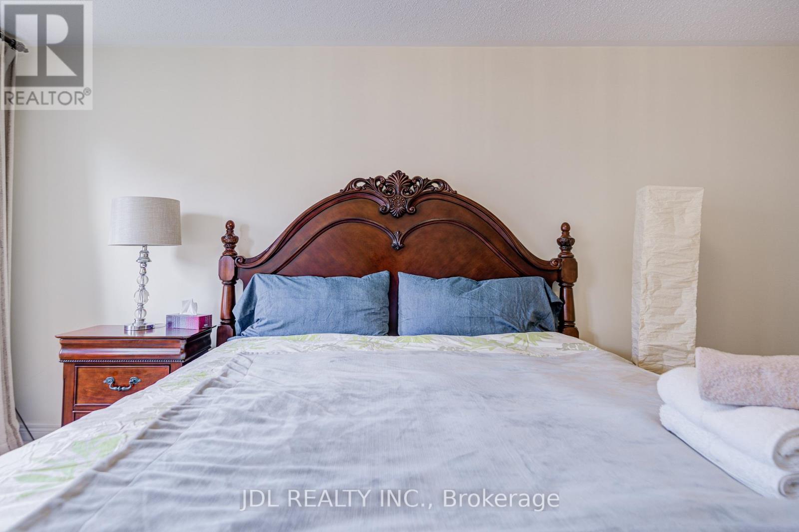 1139 Cenotaph Boulevard, Newmarket, Ontario  L3X 0A7 - Photo 44 - N13471716