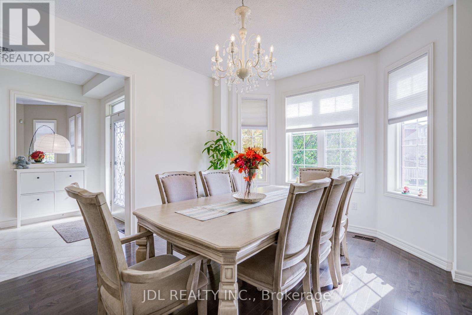 1139 Cenotaph Boulevard, Newmarket, Ontario  L3X 0A7 - Photo 50 - N13471716
