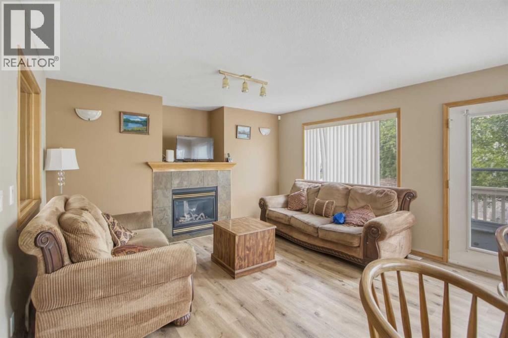 88 Willowbrook Crescent NW, Airdrie, Alberta  T4B 2S4 - Photo 8 - A2322874