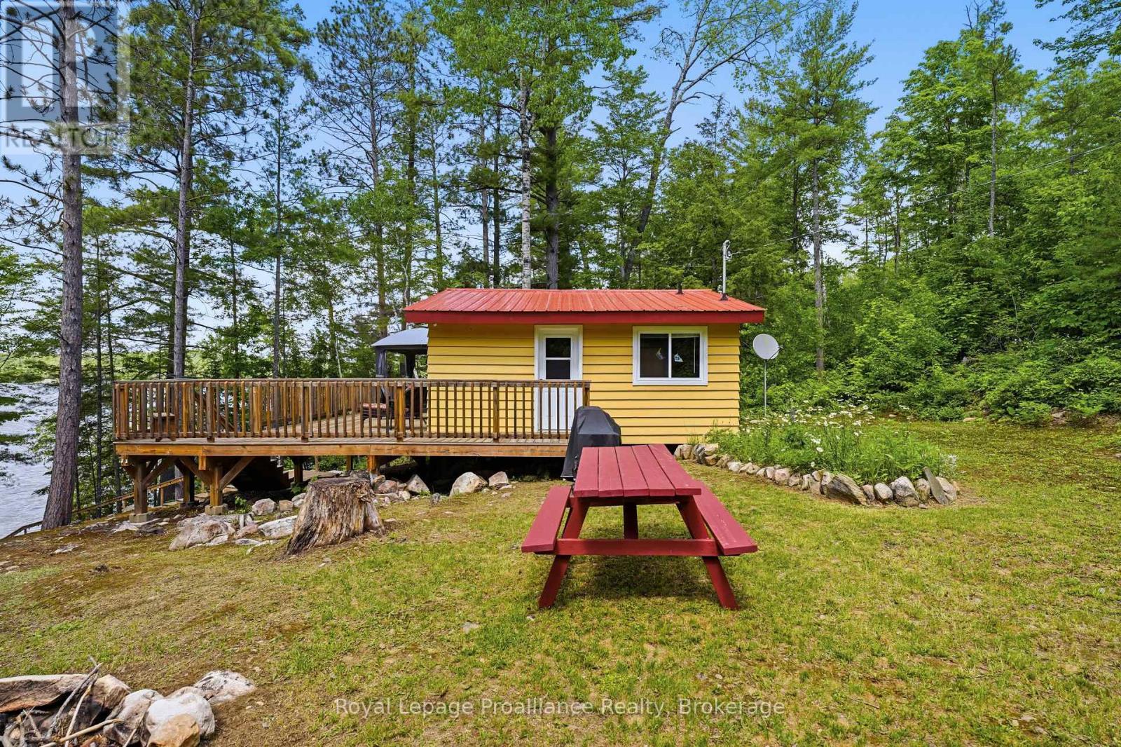 764 Mazinaw Lake (Water Access Only), Addington Highlands, Ontario  K0H 1K0 - Photo 10 - X13471736