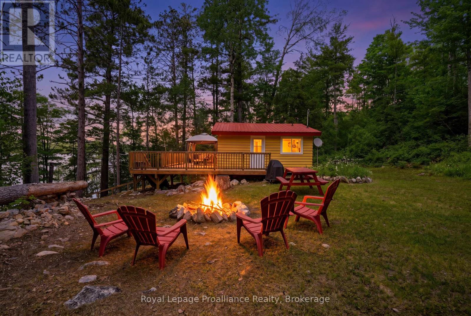 764 Mazinaw Lake (Water Access Only), Addington Highlands, Ontario  K0H 1K0 - Photo 11 - X13471736