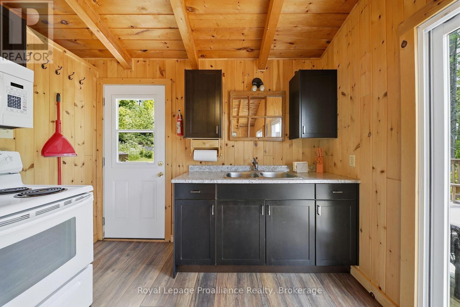 764 Mazinaw Lake (Water Access Only), Addington Highlands, Ontario  K0H 1K0 - Photo 26 - X13471736