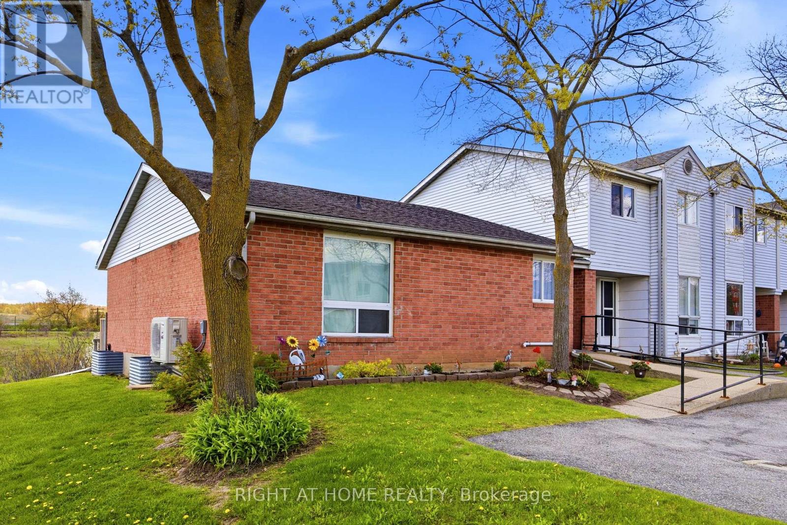 20 - 40 Imperial Road N, Guelph, Ontario  N1H 8B4 - Photo 2 - X13471748