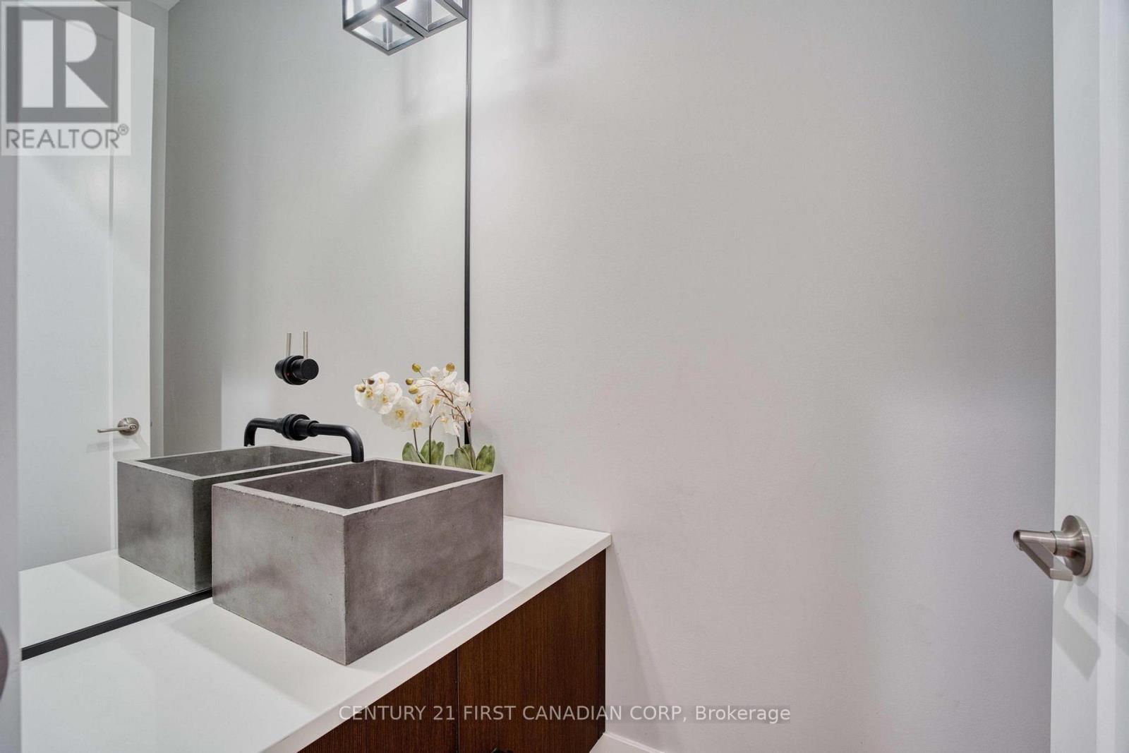 53 Edwin Drive, London South, Ontario  N6C 0A9 - Photo 18 - X13460026