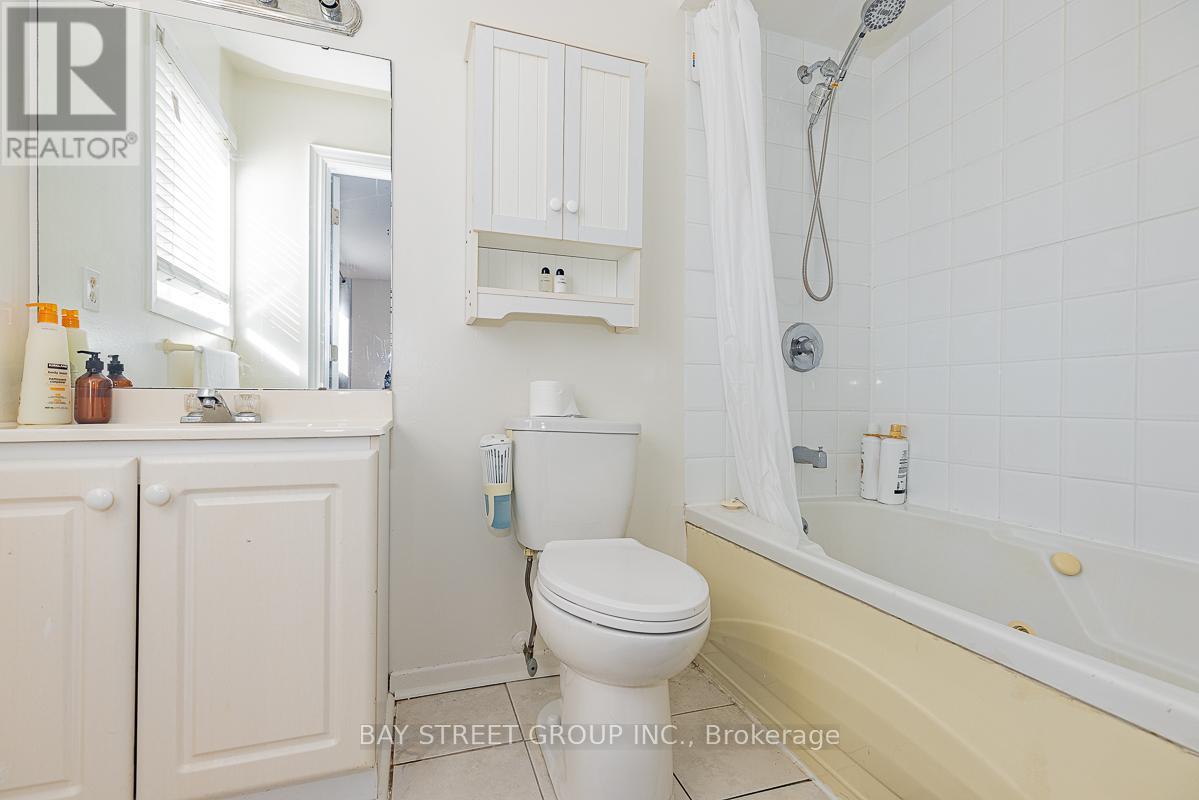 36 Lilac Avenue, Markham, Ontario  L3T 5K2 - Photo 12 - N13471756