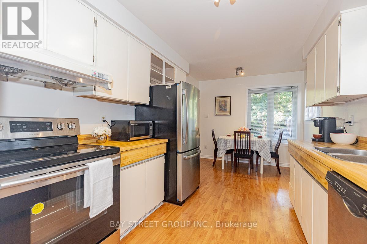36 Lilac Avenue, Markham, Ontario  L3T 5K2 - Photo 4 - N13471756