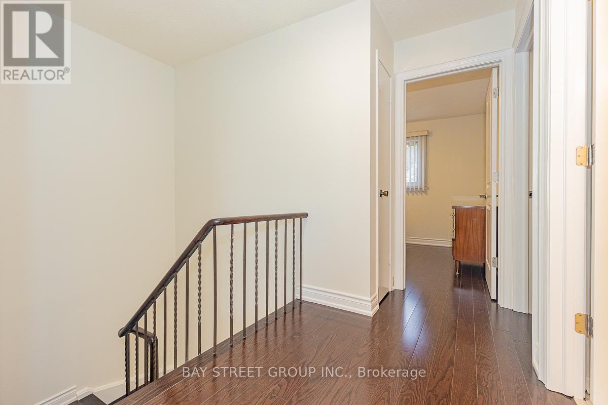 36 Lilac Avenue, Markham, Ontario  L3T 5K2 - Photo 7 - N13471756
