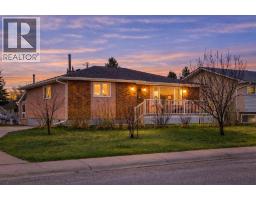 247 Huntford Way NE, Calgary, Alberta