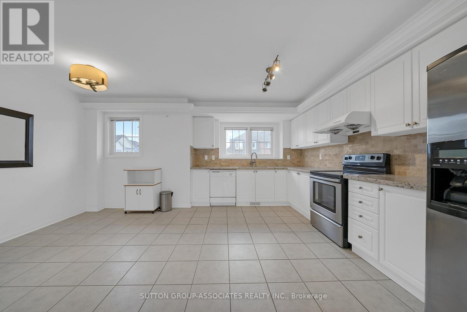 11 Nakina Way, Markham, Ontario  L3R 5Y7 - Photo 12 - N13444296
