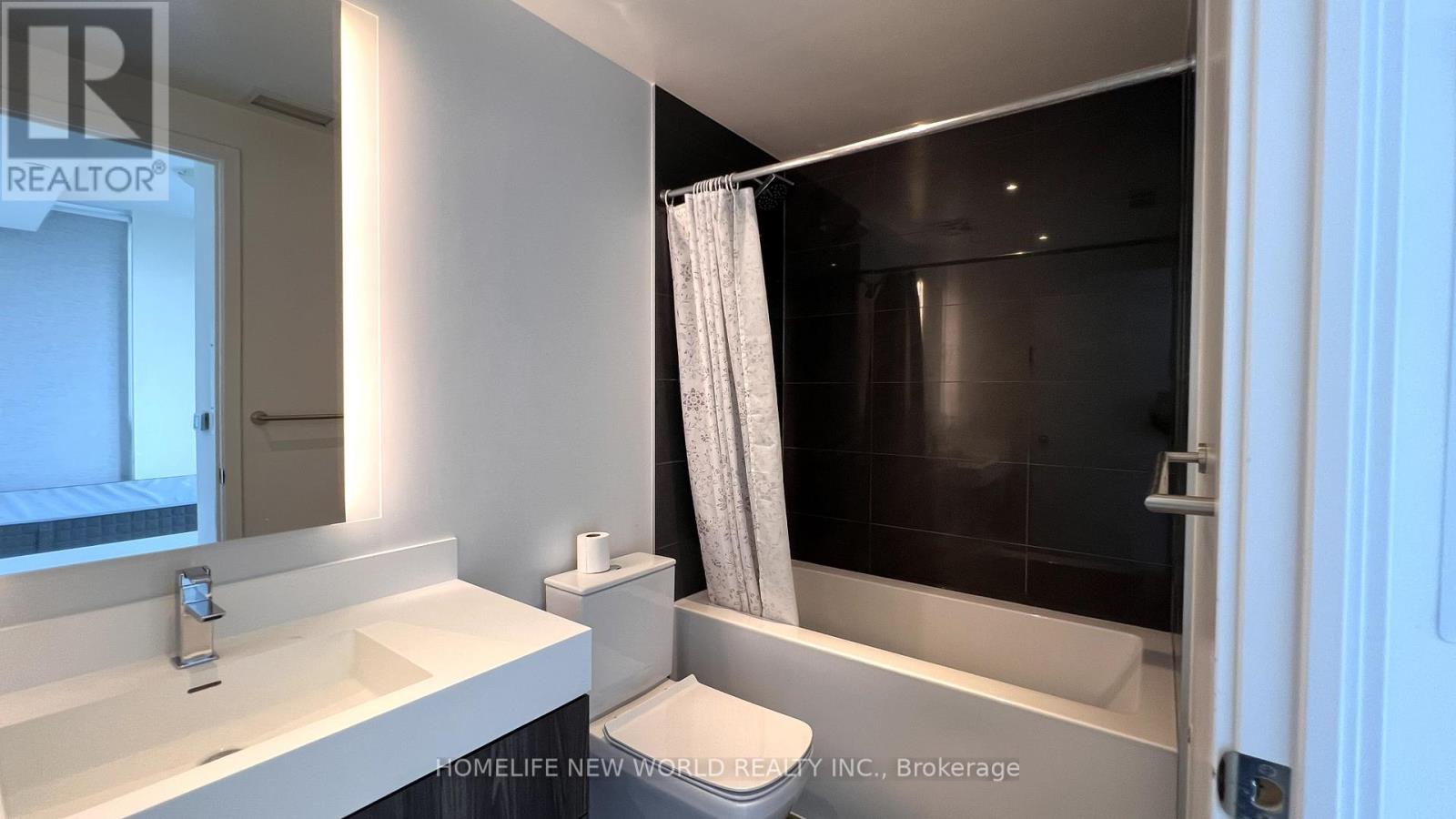 4608 - 1 Yorkville Avenue, Toronto, Ontario  M4W 0B1 - Photo 8 - C13471762