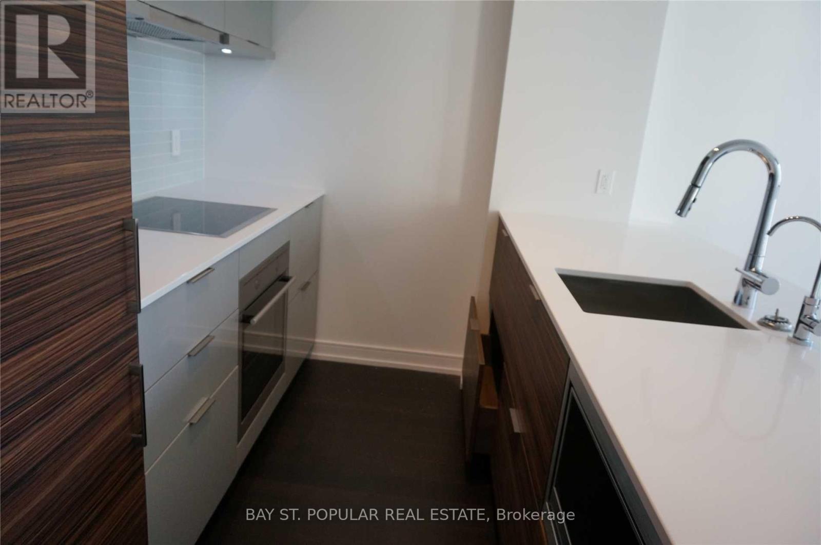 2001 - 88 Scott Street, Toronto, Ontario  M5E 0A9 - Photo 3 - C13471776