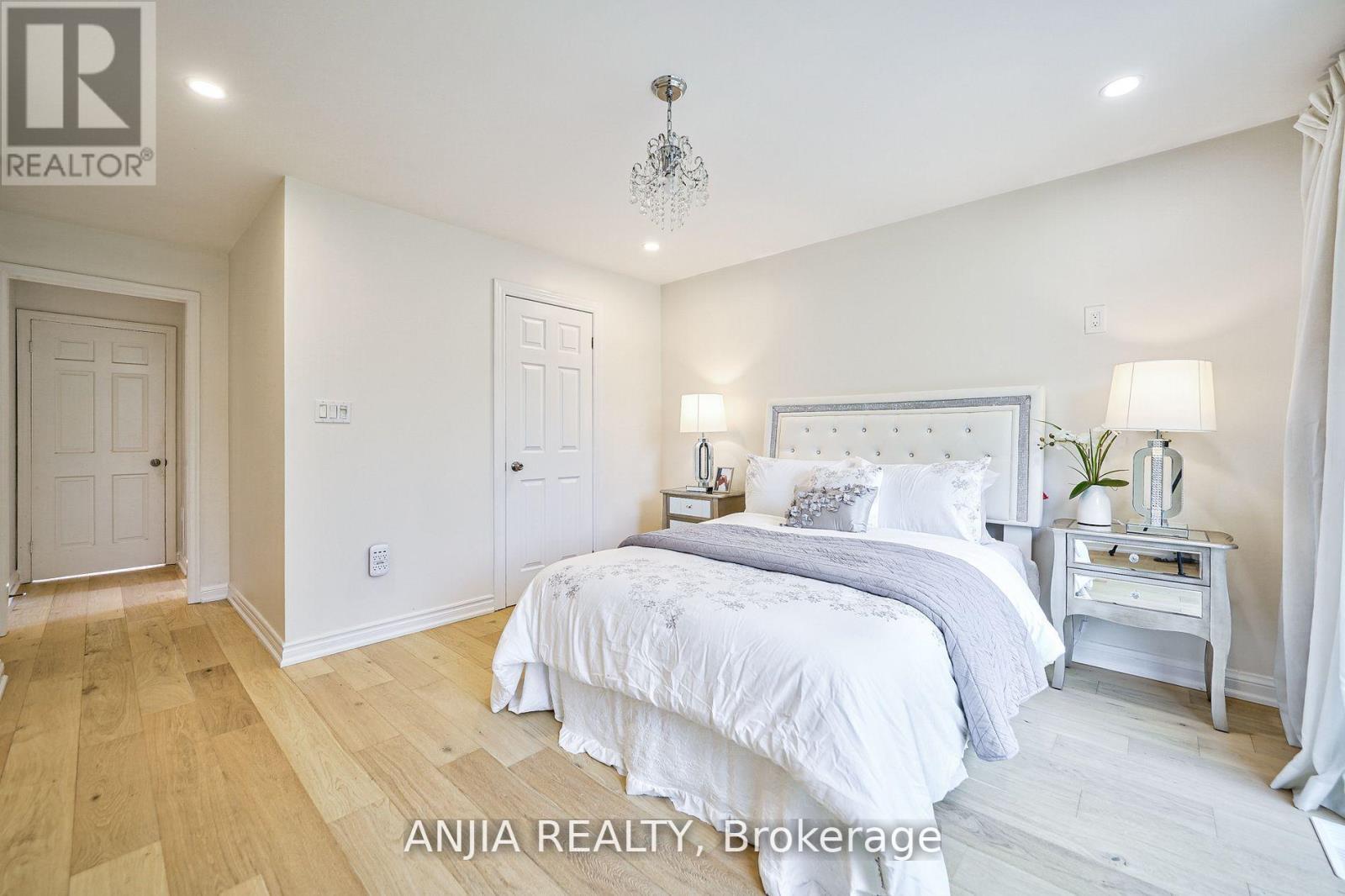 322 Hillsdale Avenue E, Toronto, Ontario  M4S 1T8 - Photo 12 - C13471788