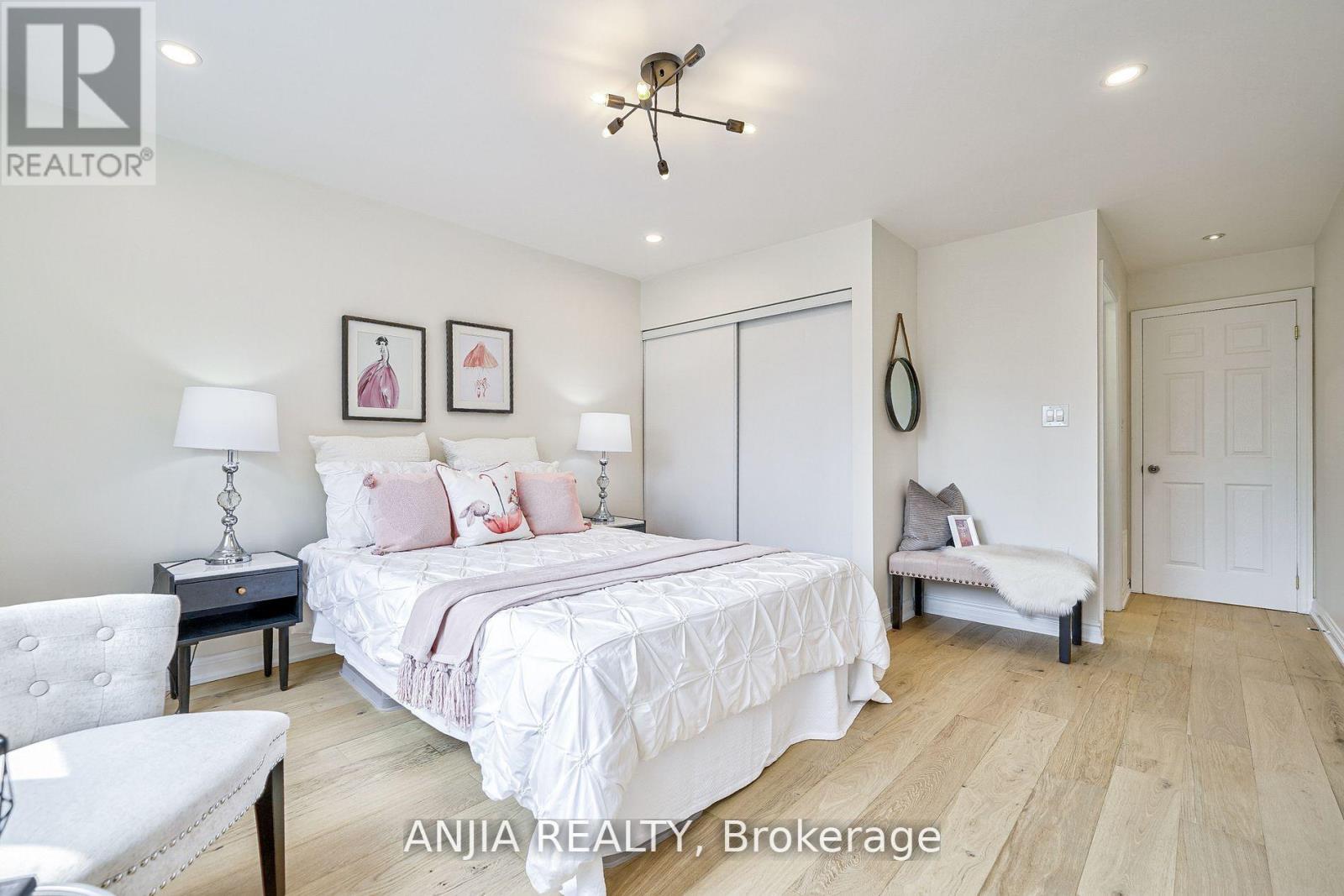 322 Hillsdale Avenue E, Toronto, Ontario  M4S 1T8 - Photo 19 - C13471788