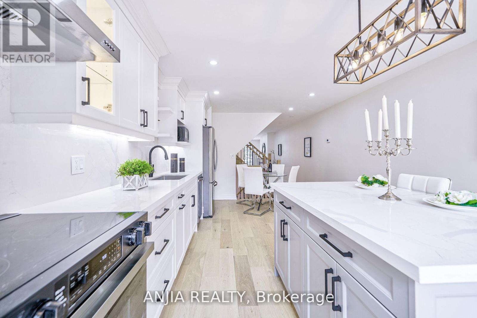 322 Hillsdale Avenue E, Toronto, Ontario  M4S 1T8 - Photo 5 - C13471788