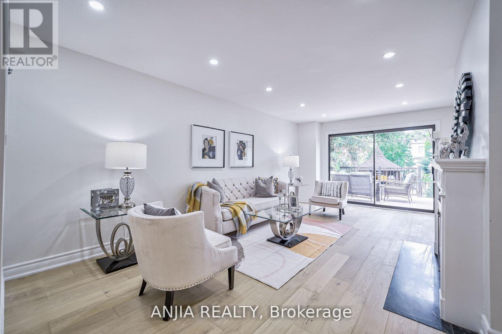 322 Hillsdale Avenue E, Toronto, Ontario  M4S 1T8 - Photo 8 - C13471788