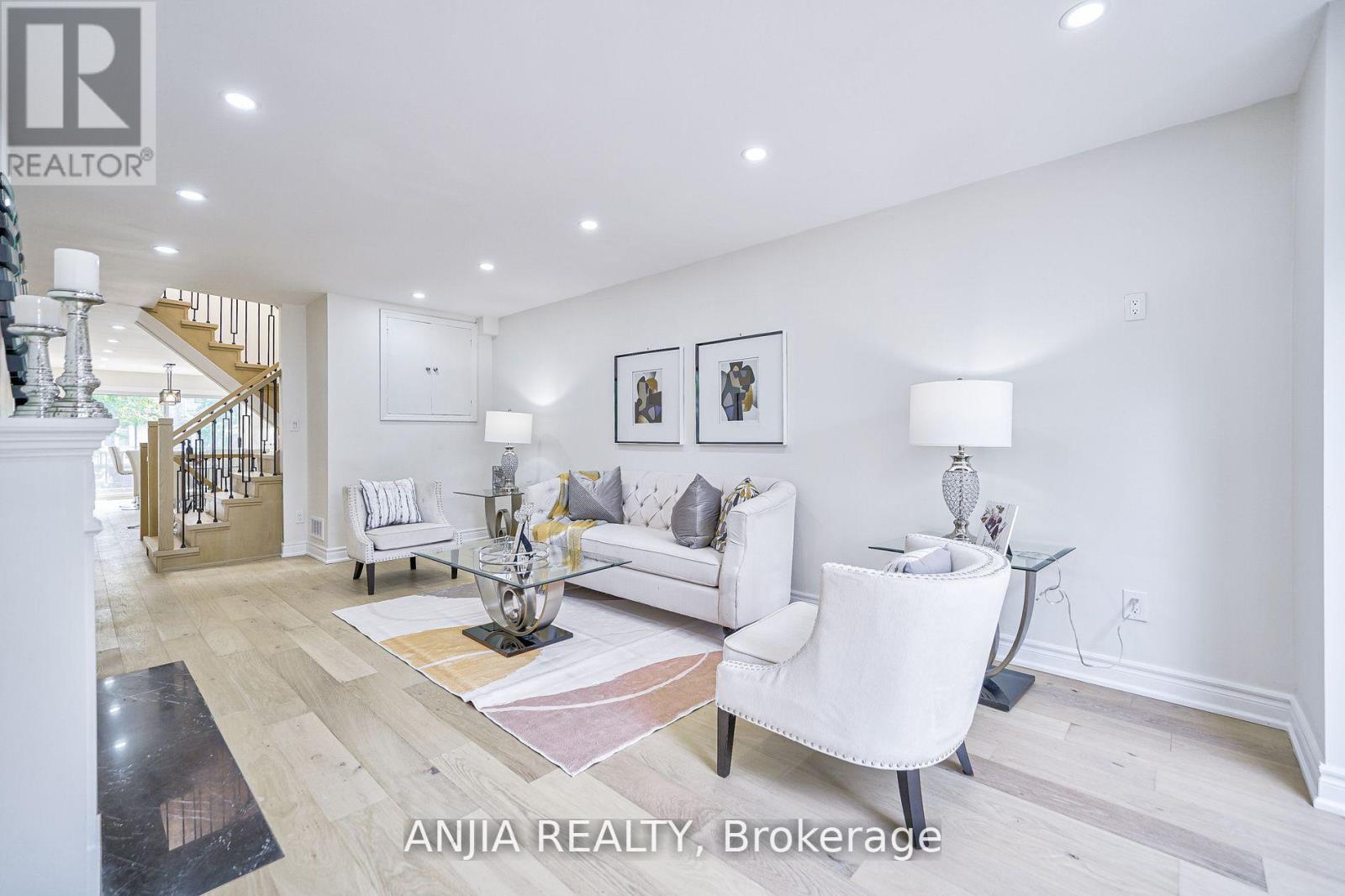 322 Hillsdale Avenue E, Toronto, Ontario  M4S 1T8 - Photo 9 - C13471788
