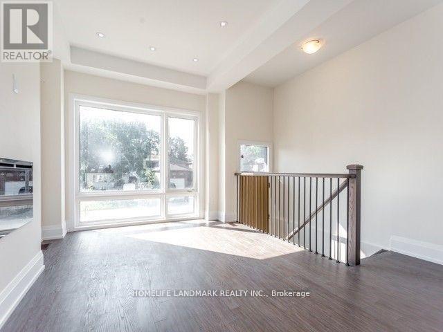 248 Finch Avenue E, Toronto, Ontario  M2N 4S2 - Photo 3 - C13471792