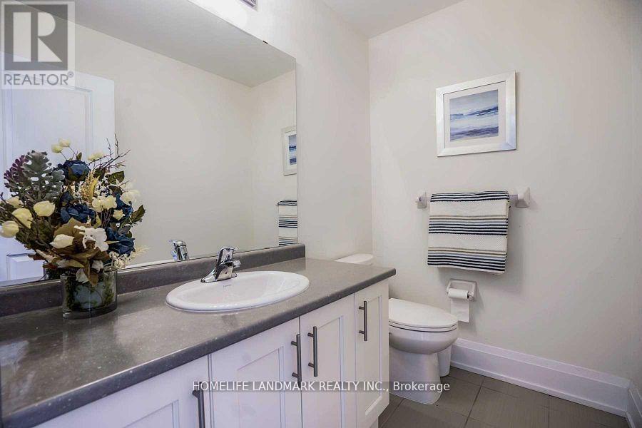 248 Finch Avenue E, Toronto, Ontario  M2N 4S2 - Photo 4 - C13471792