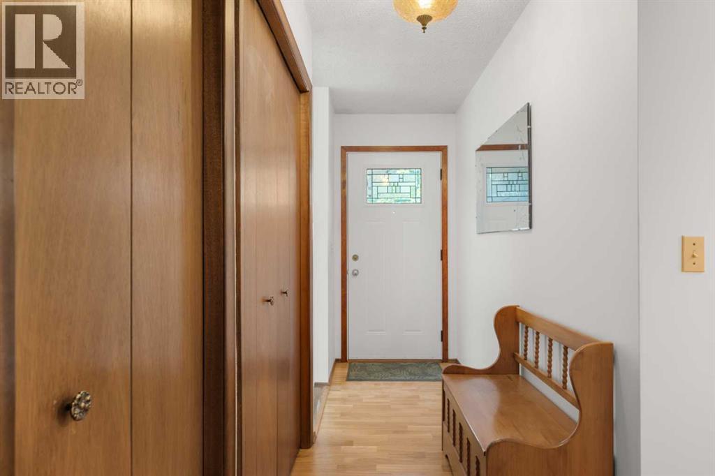 14304 Deer Ridge Drive SE, Calgary, Alberta  T2J 5W1 - Photo 3 - A2321880