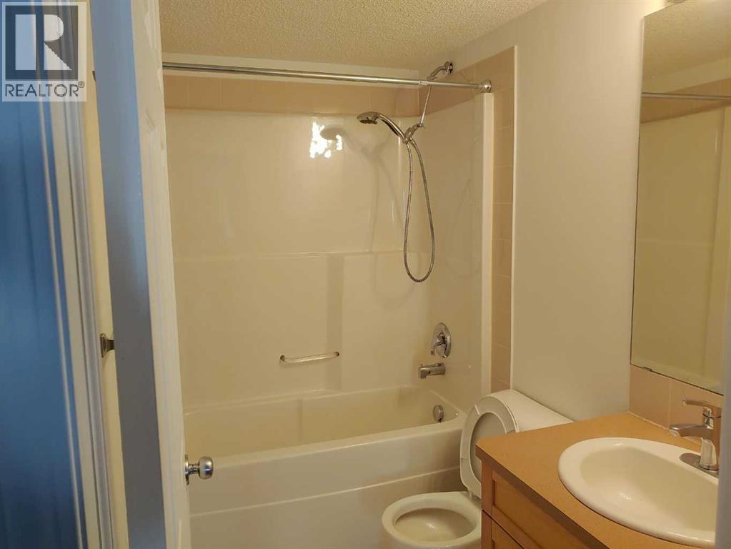 2201, 70 Panamount Drive Nw, Calgary, Alberta  T3K 5Z1 - Photo 10 - A2322894