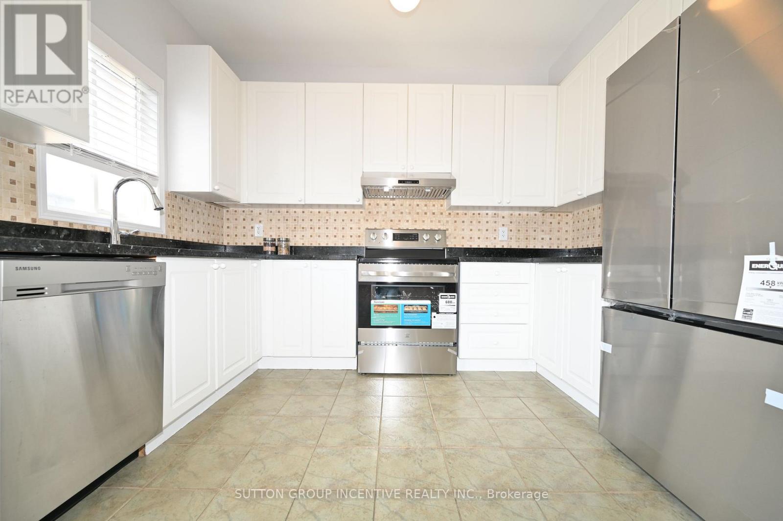 59 Wheelwright Drive, Richmond Hill, Ontario  L4E 5A1 - Photo 5 - N13470286