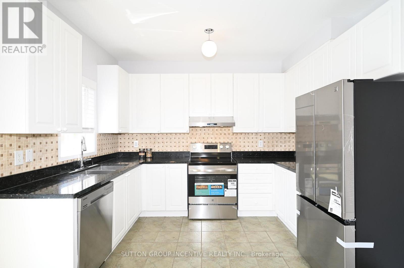 59 Wheelwright Drive, Richmond Hill, Ontario  L4E 5A1 - Photo 4 - N13470286
