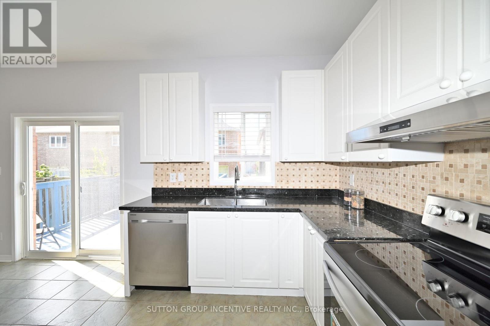 59 Wheelwright Drive, Richmond Hill, Ontario  L4E 5A1 - Photo 6 - N13470286