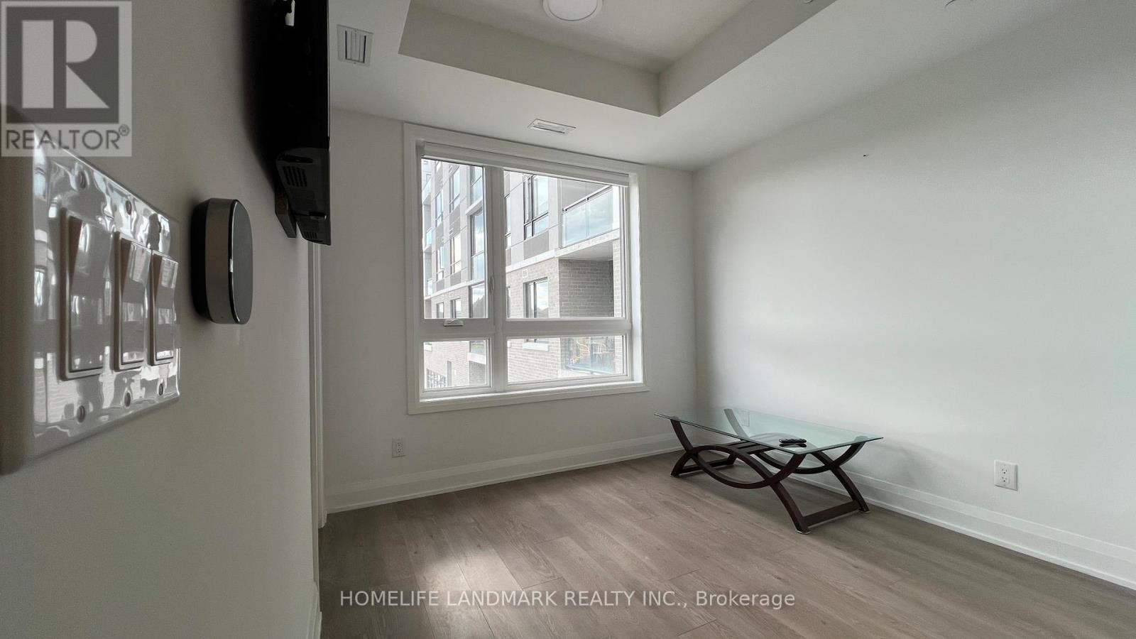 206 - 3250 Carding Mill Trail, Oakville, Ontario  L6M 1L3 - Photo 3 - W13471816