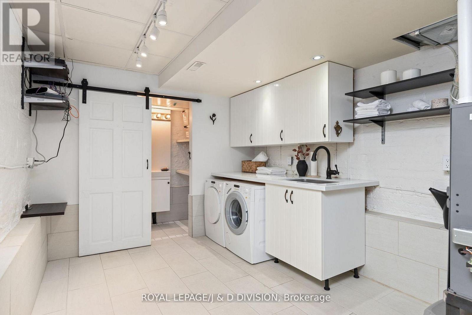 477 Roxton Road, Toronto, Ontario  M6G 3R5 - Photo 34 - C13416266