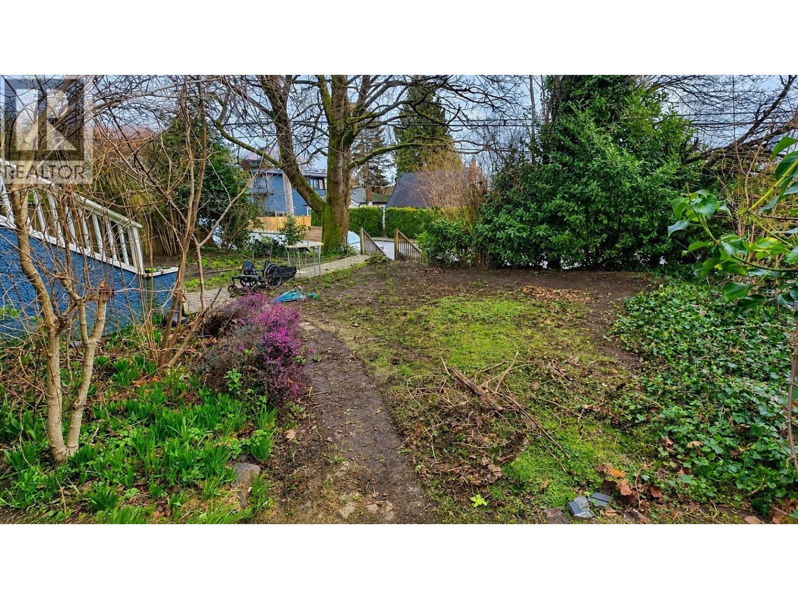 1217 Sixth Avenue, New Westminster, British Columbia  V3M 2C1 - Photo 5 - R3095930