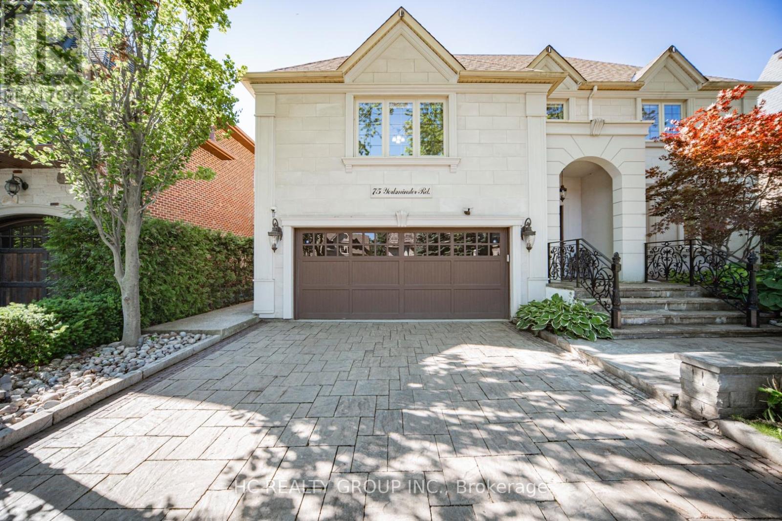 75 YORKMINSTER ROAD, Toronto, Ontario