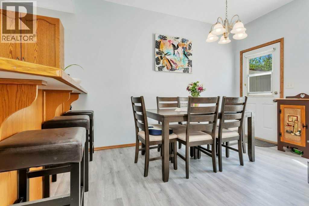 345 Addington Drive, Red Deer, Alberta  T4R 3H7 - Photo 11 - A2322905