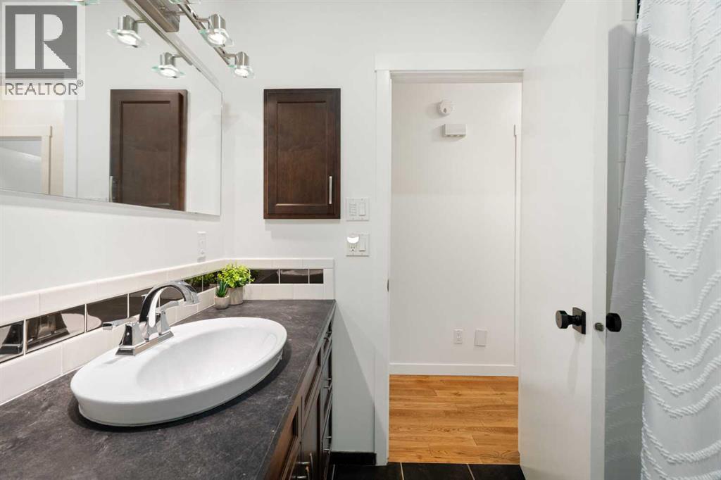 5032 Vanstone Crescent NW, Calgary, Alberta  T3A 0V9 - Photo 24 - A2318910