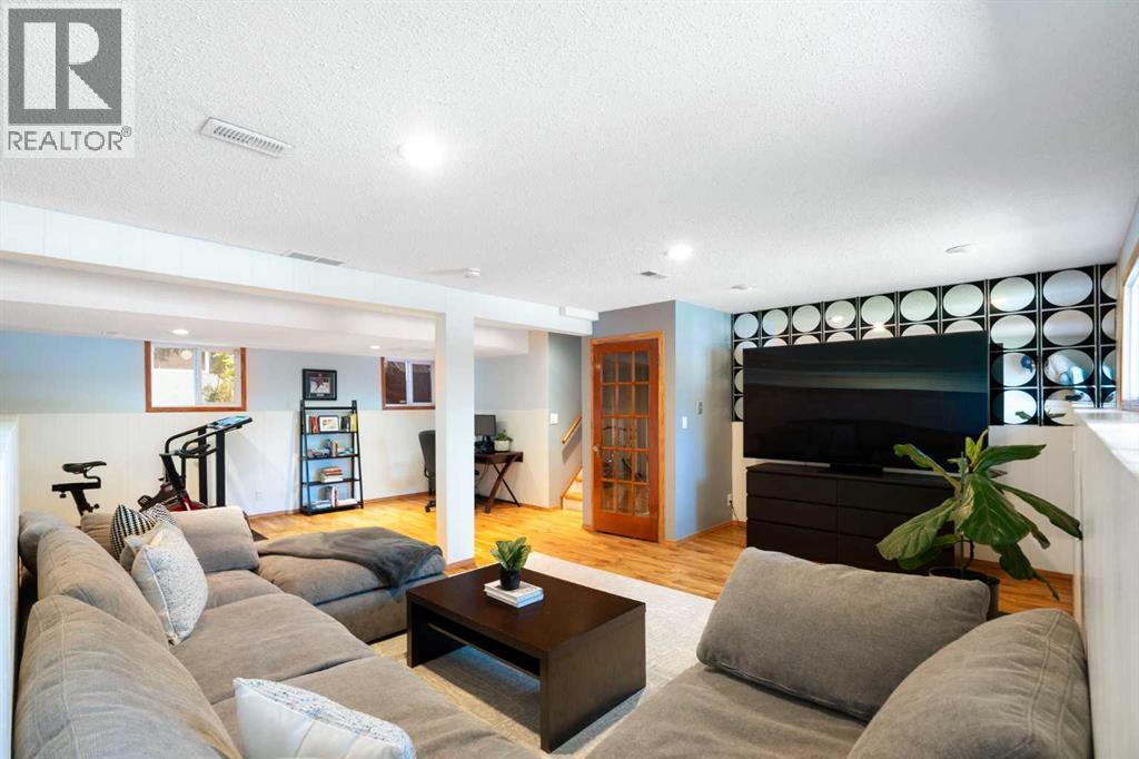 5032 Vanstone Crescent NW, Calgary, Alberta  T3A 0V9 - Photo 26 - A2318910