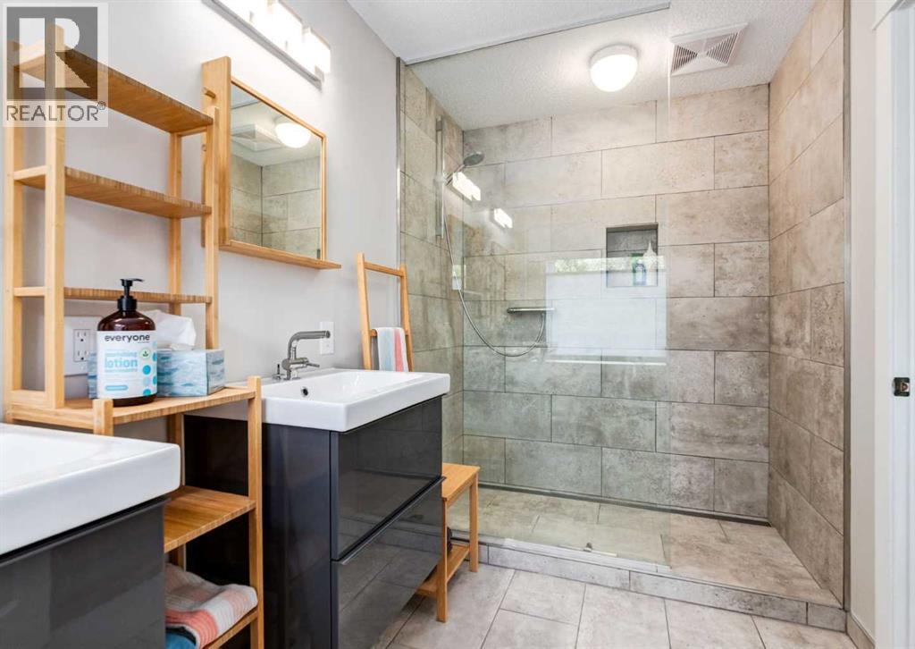 237 Scenic View Close Nw, Calgary, Alberta  T3L 1Y5 - Photo 29 - A2322261
