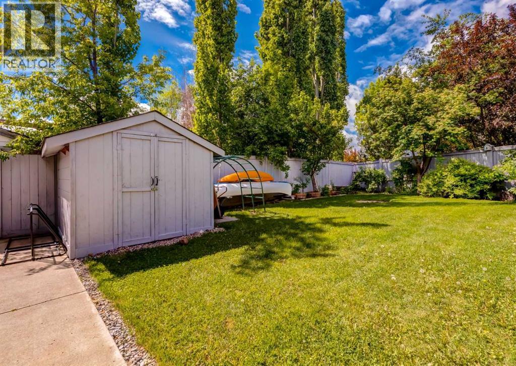 237 Scenic View Close Nw, Calgary, Alberta  T3L 1Y5 - Photo 48 - A2322261