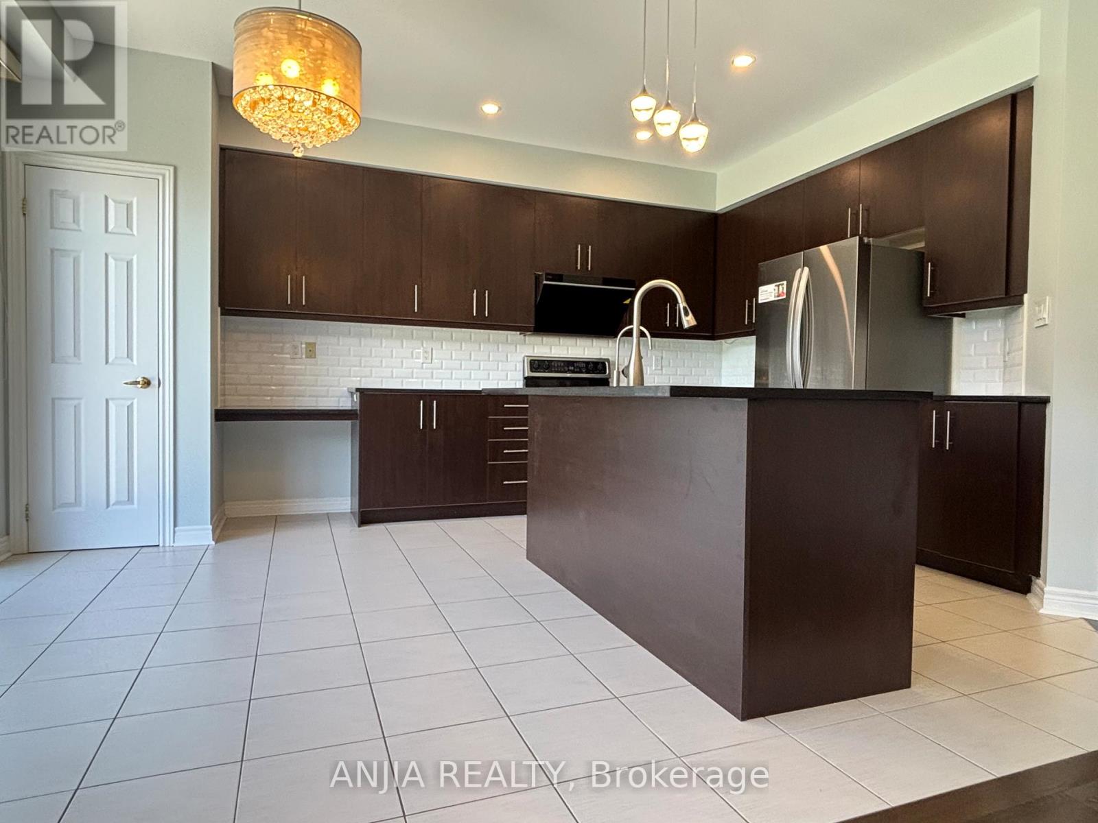 220 Hazelton Avenue, Markham, Ontario L6C 0L9 - Photo 21 - N13470536