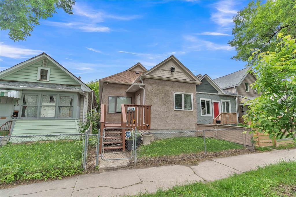 544 Toronto Street, Winnipeg, Manitoba  R3G 1S6 - Photo 0 - 202614464