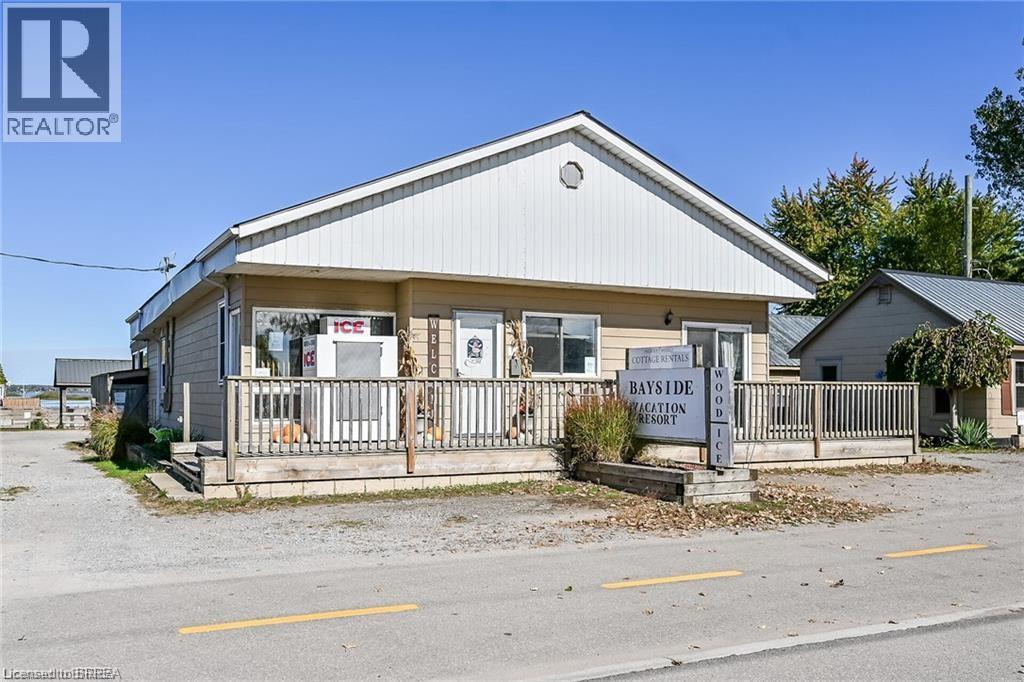 48-50 ERIE Boulevard, Long Point, Ontario