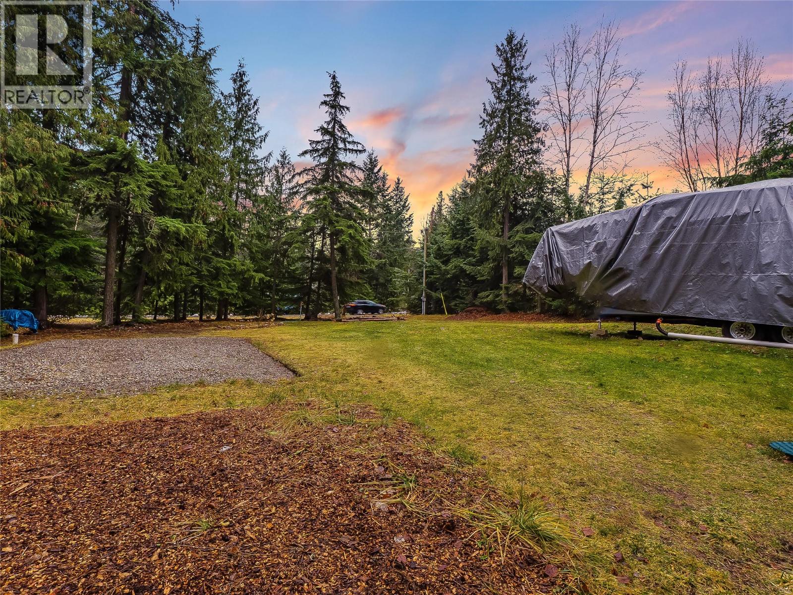 304 Nichols Drive, Schroeder Creek, British Columbia  V0G 1M0 - Photo 1 - 10371771