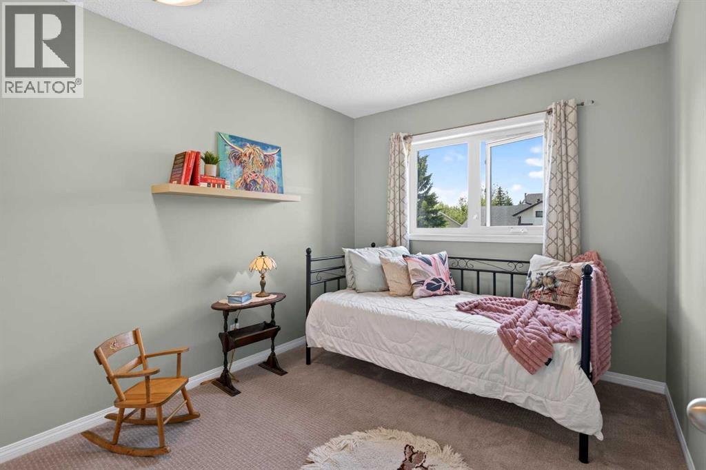 76 Edgepark Road NW, Calgary, Alberta  T3A 4P8 - Photo 32 - A2322447