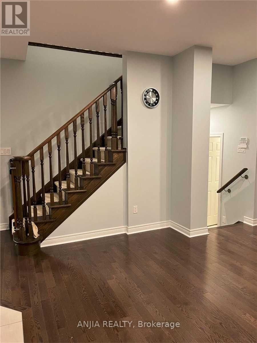220 Hazelton Avenue, Markham, Ontario L6C 0L9 - Photo 9 - N13470536